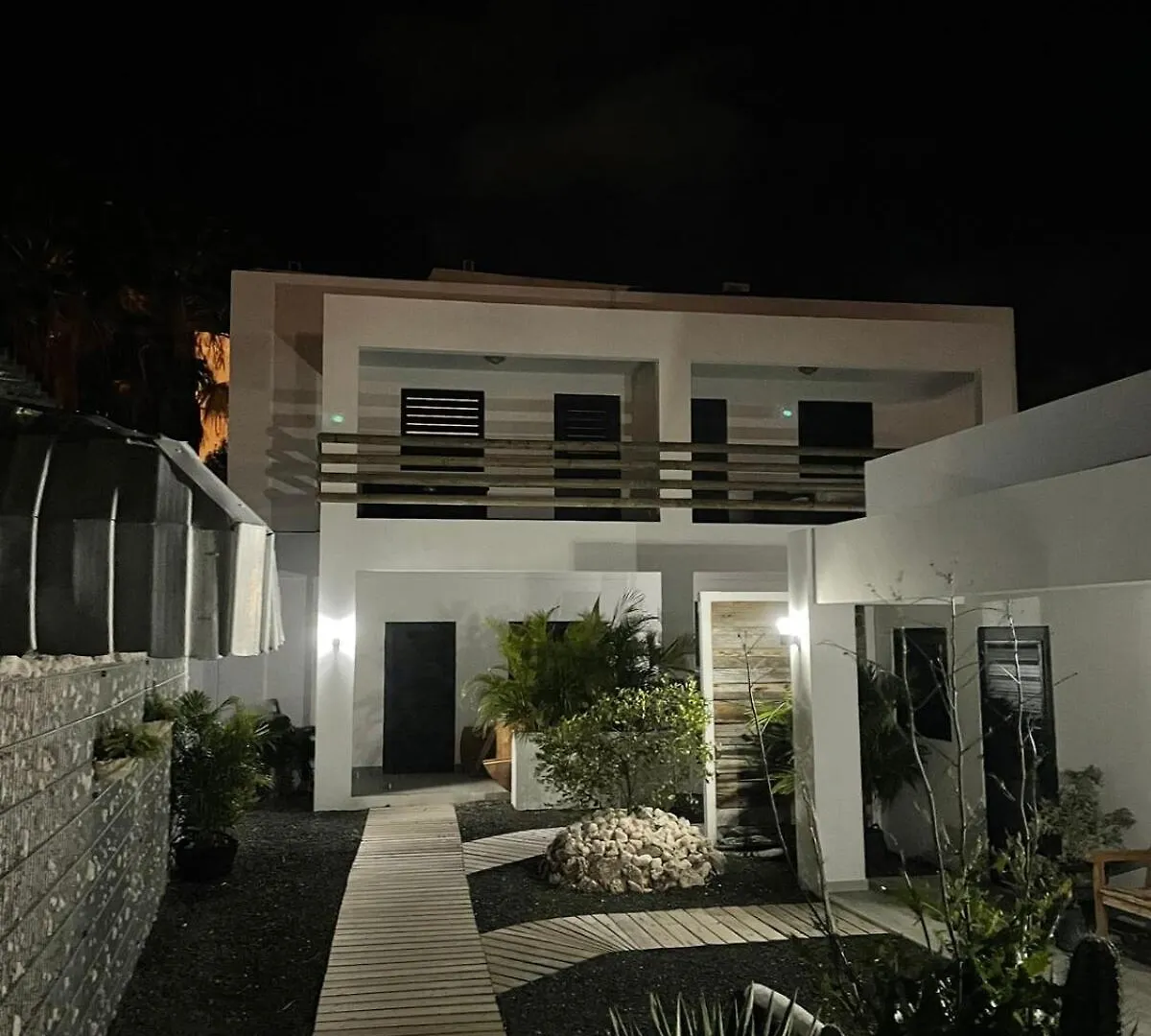 Boho Garden Palm Stylish Tropical Apartment Jan Thiel Curacao